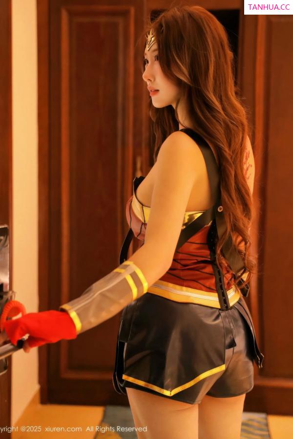   [XiuRen]高清写真图 2025.08.29 No.10710 金允希Yuki 神奇女侠第31张图片